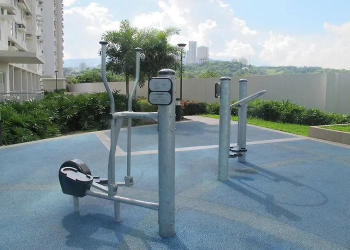 Stylish Two Bedroom Unit In Avida With Netflix Apartment *