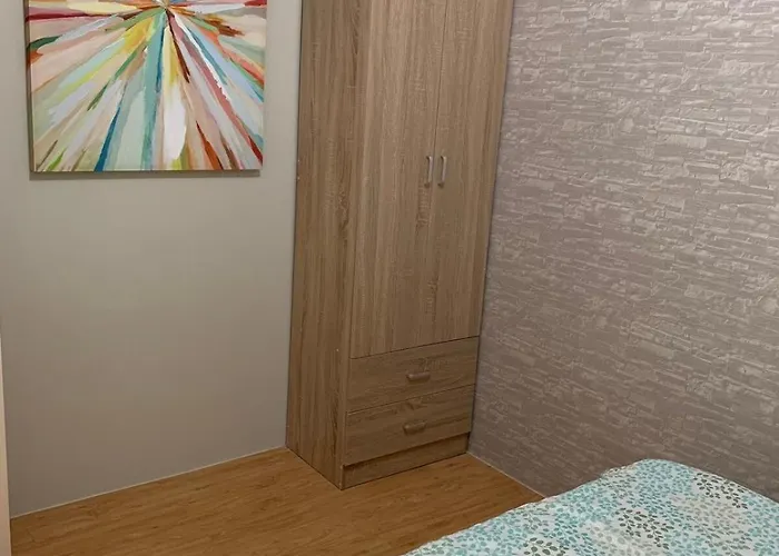 Apartment Stylish Two Bedroom Unit In Avida With Netflix Cebu