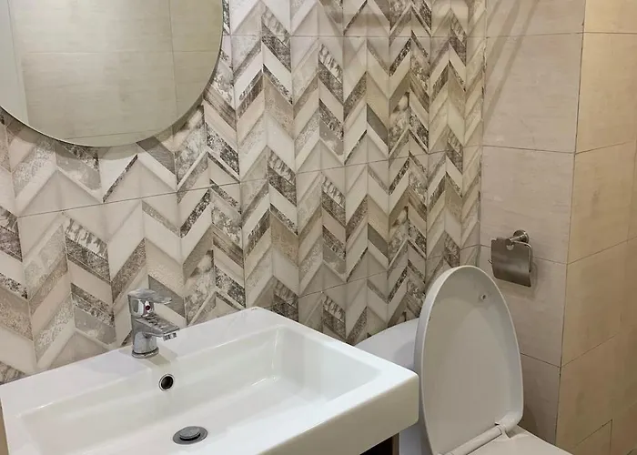 Stylish Two Bedroom Unit In Avida With Netflix Apartment
