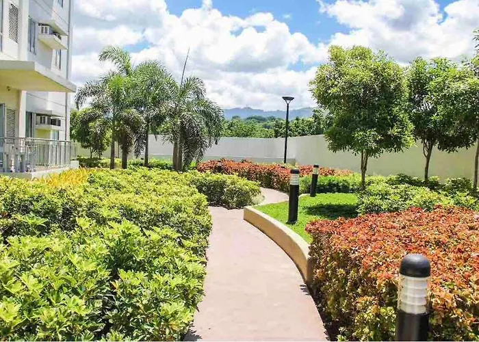 Stylish Two Bedroom Unit In Avida With Netflix Apartment *